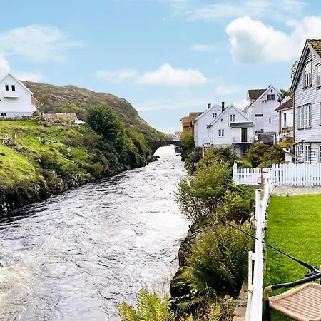 شقة Welcome To The Idyllic Sogndalstrand